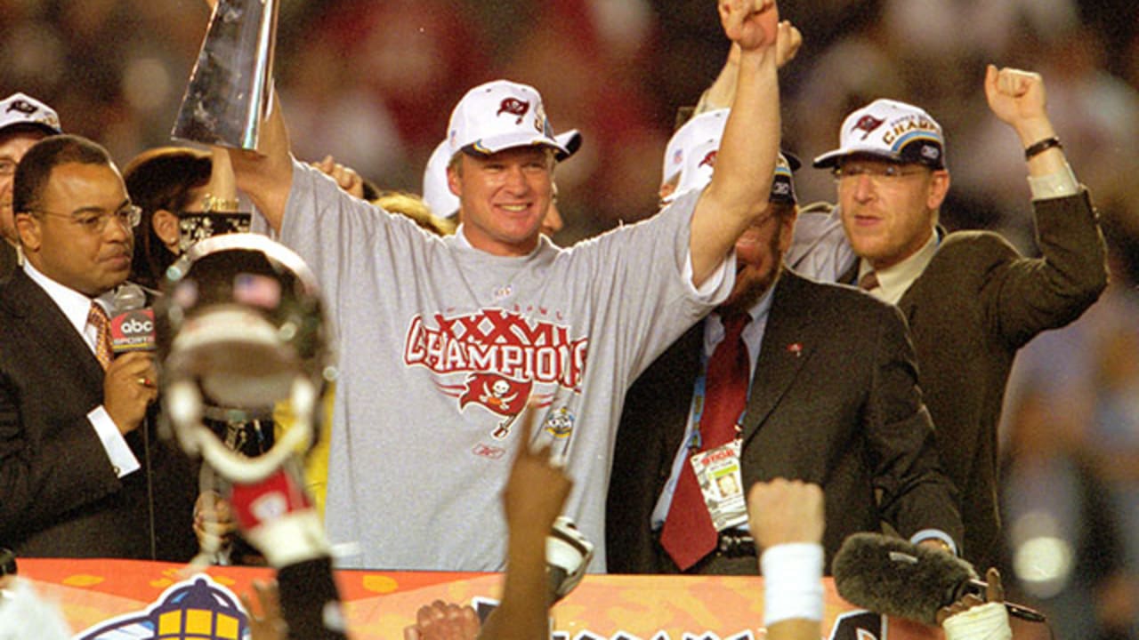 Bucs-SB-150319-SL.jpg