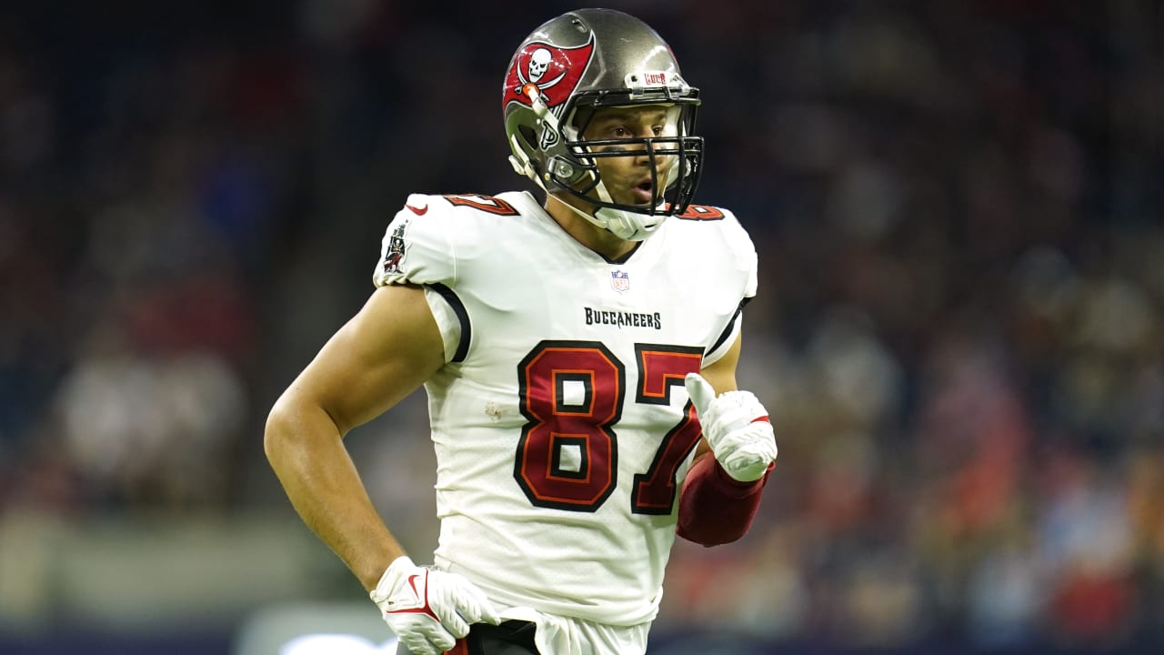 Tampa Bay Buccaneers' Rob Gronkowski reacts as he scores a