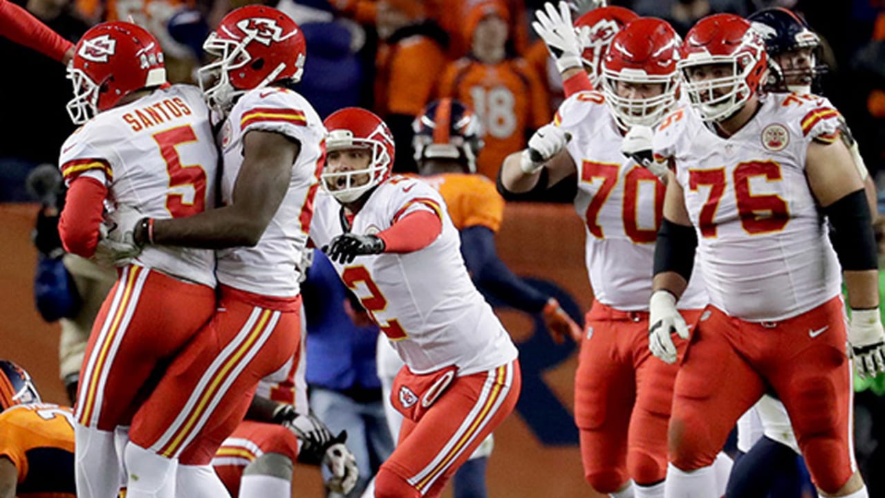 Photos  Chiefs squeak past Chargers in 30-27 victory - Los