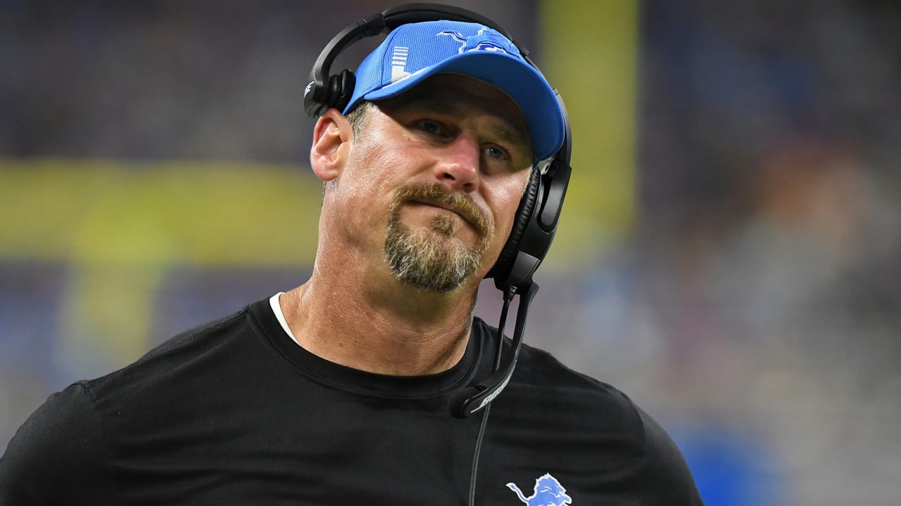 DETROIT, MI - SEPTEMBER 12: Detroit Lions head coach Dan Campbell looks on  from the sideline during NFL game between San Francisco 49ers and Detroit  Lions on September 12, 2021 at Ford