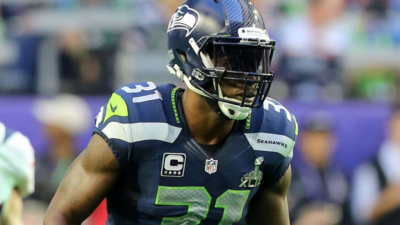 Kam Chancellor ends holdout, returns to Seahawks