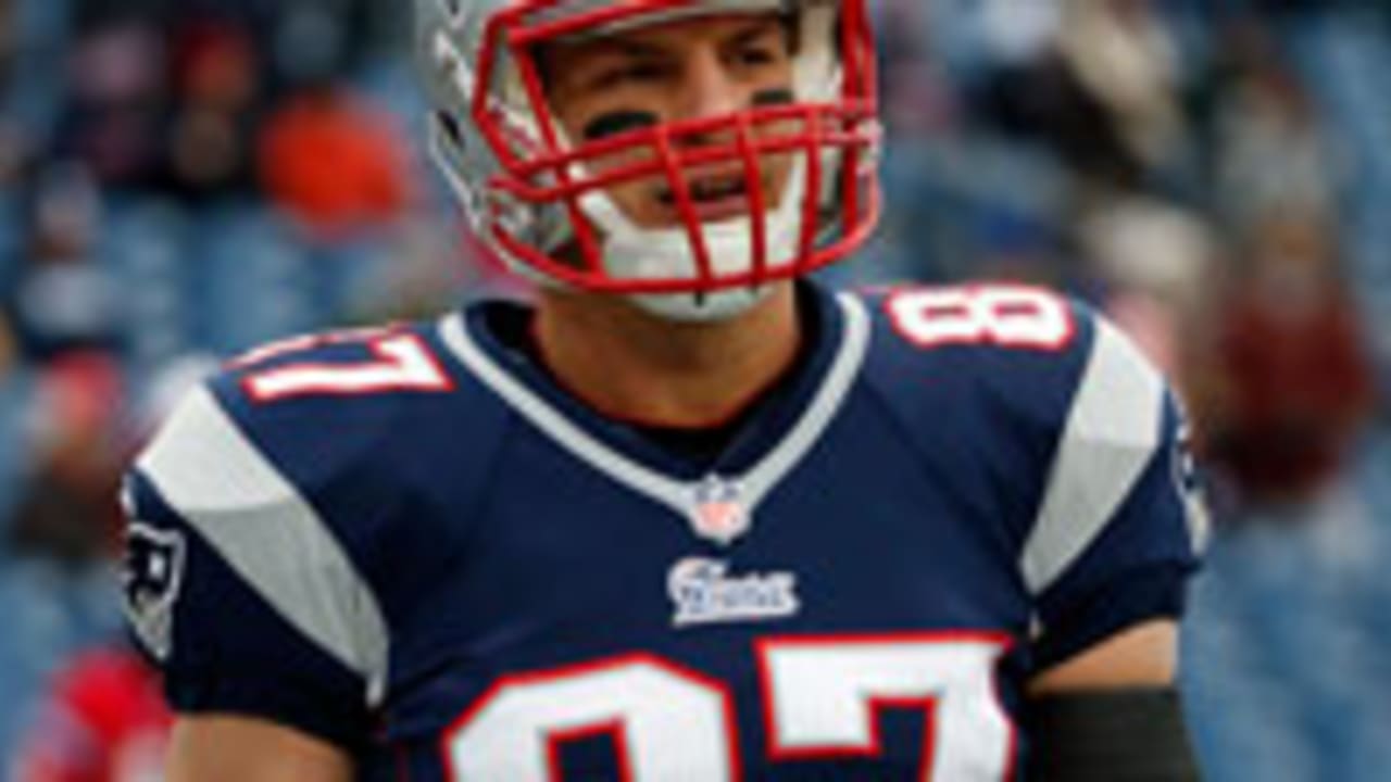Gronkowski-Rob-140528-SL.jpg