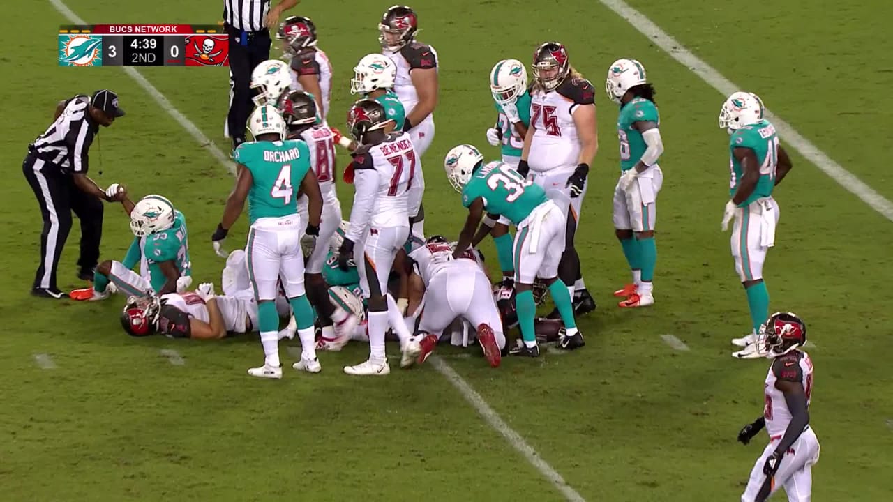 Christian Wilkins sacks Gabbert to force fourth down