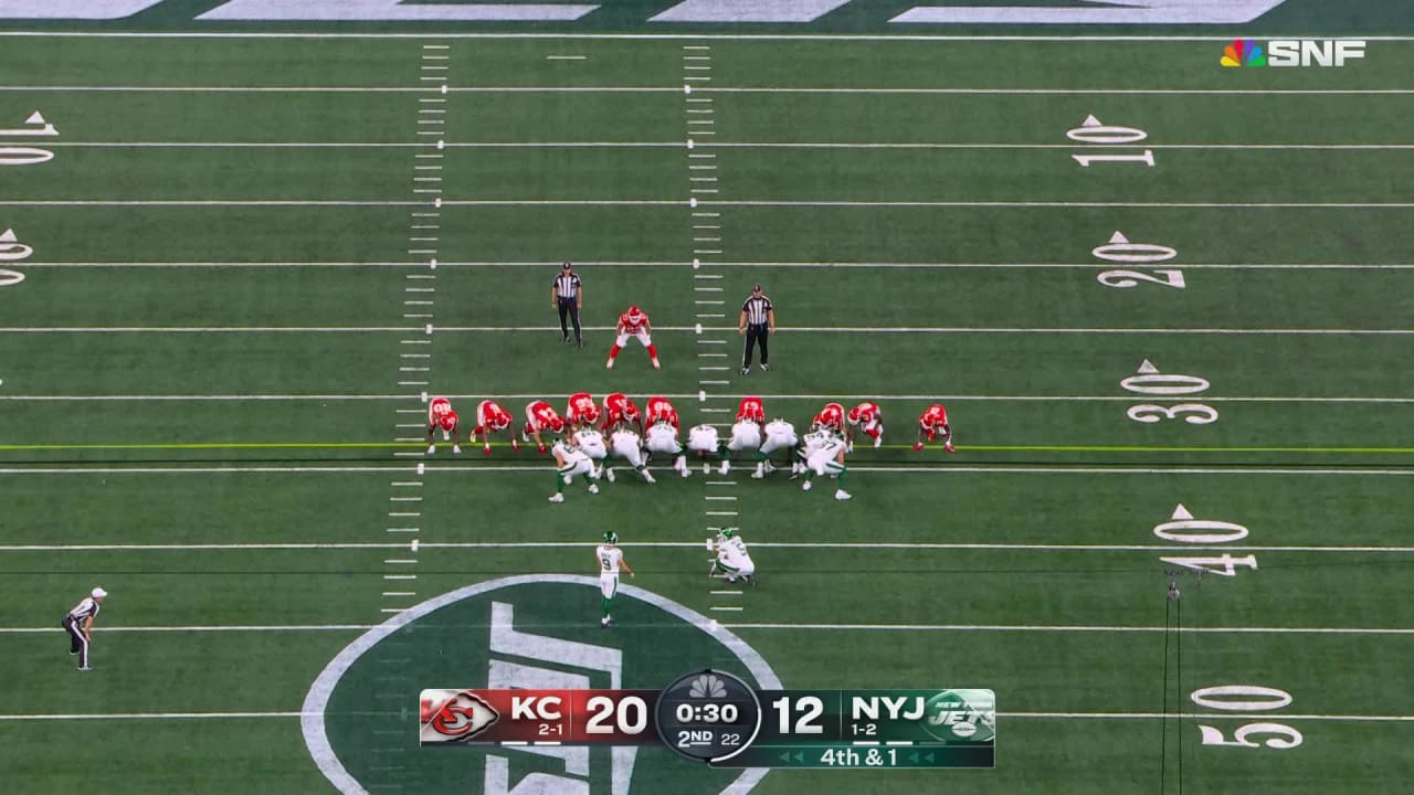 New York Jets kicker Greg Zuerlein's 53yard field goal try before half
