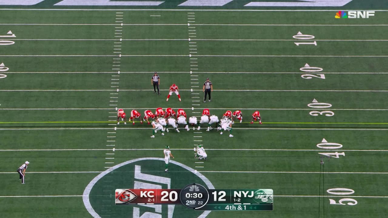 New York Jets kicker Greg Zuerlein's 53-yard field goal try before