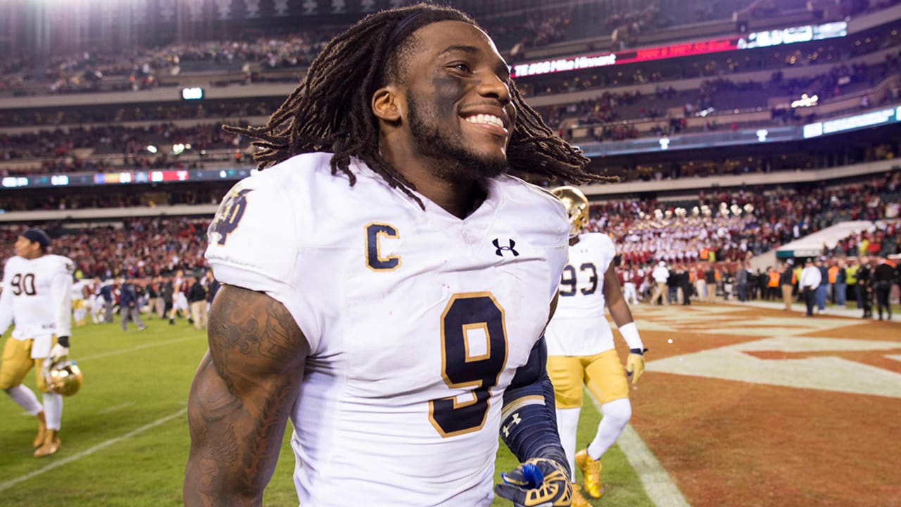 Jaylon Smith-151209-Spot.jpg