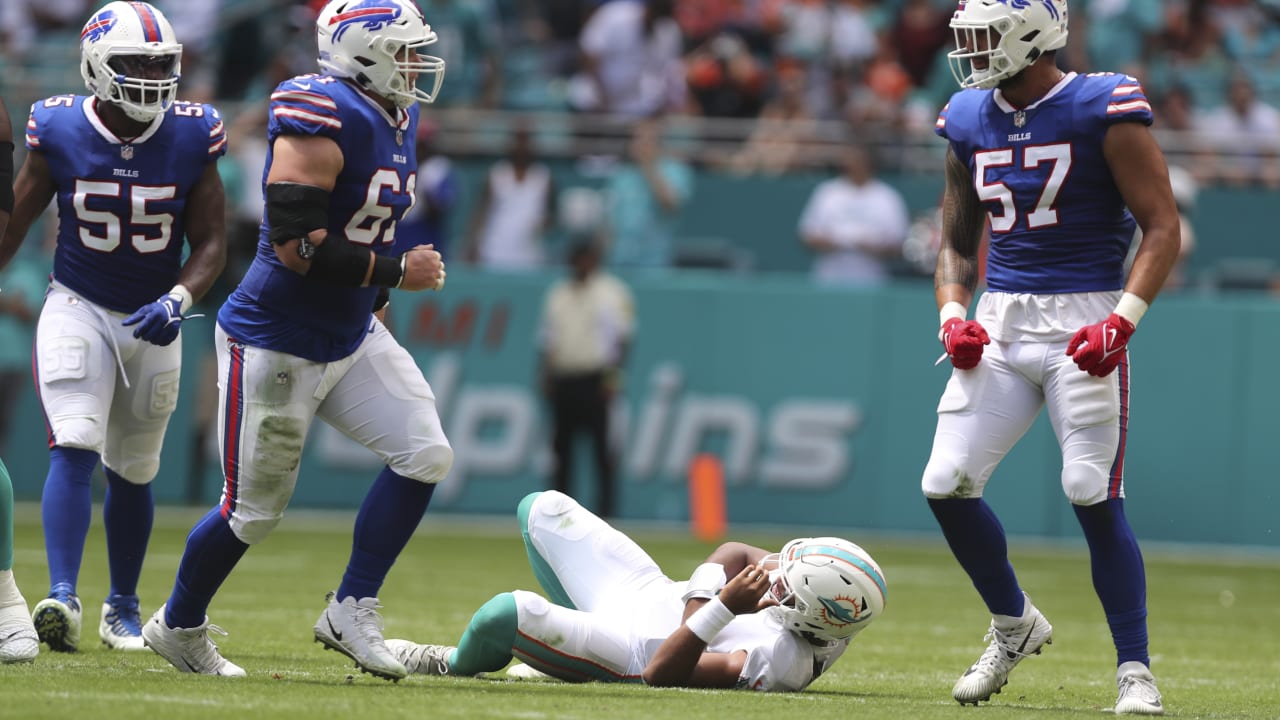 Buffalo Bills swarm Tua Tagovailoa for huge third-down sack