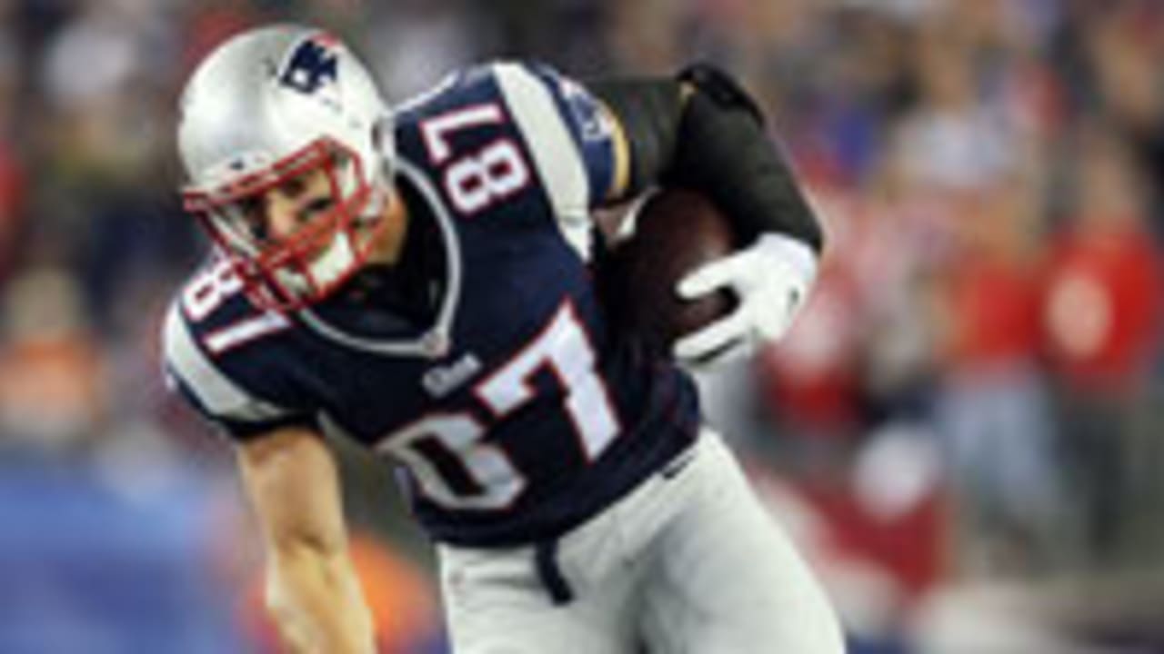 Rob-Gronkowski-150402-SL.jpg