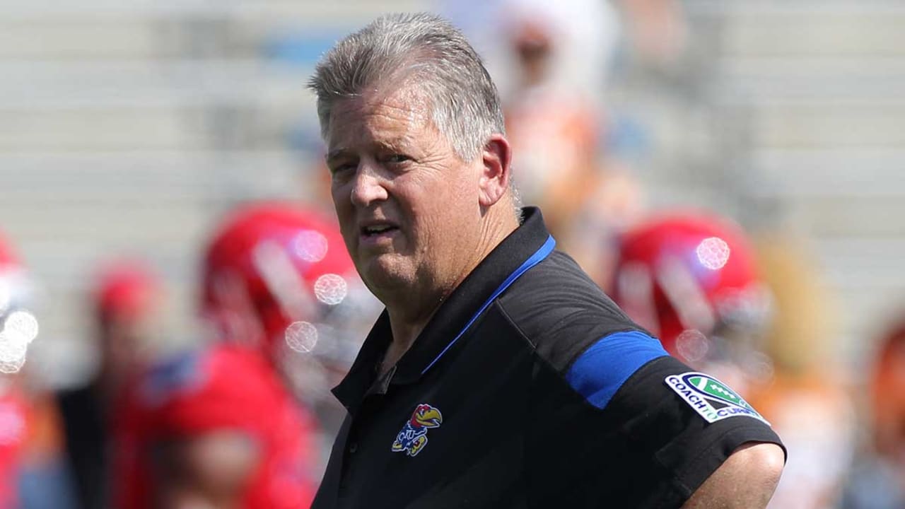 Notre Dame paid Charlie Weis more than Brian Kelly in 2013