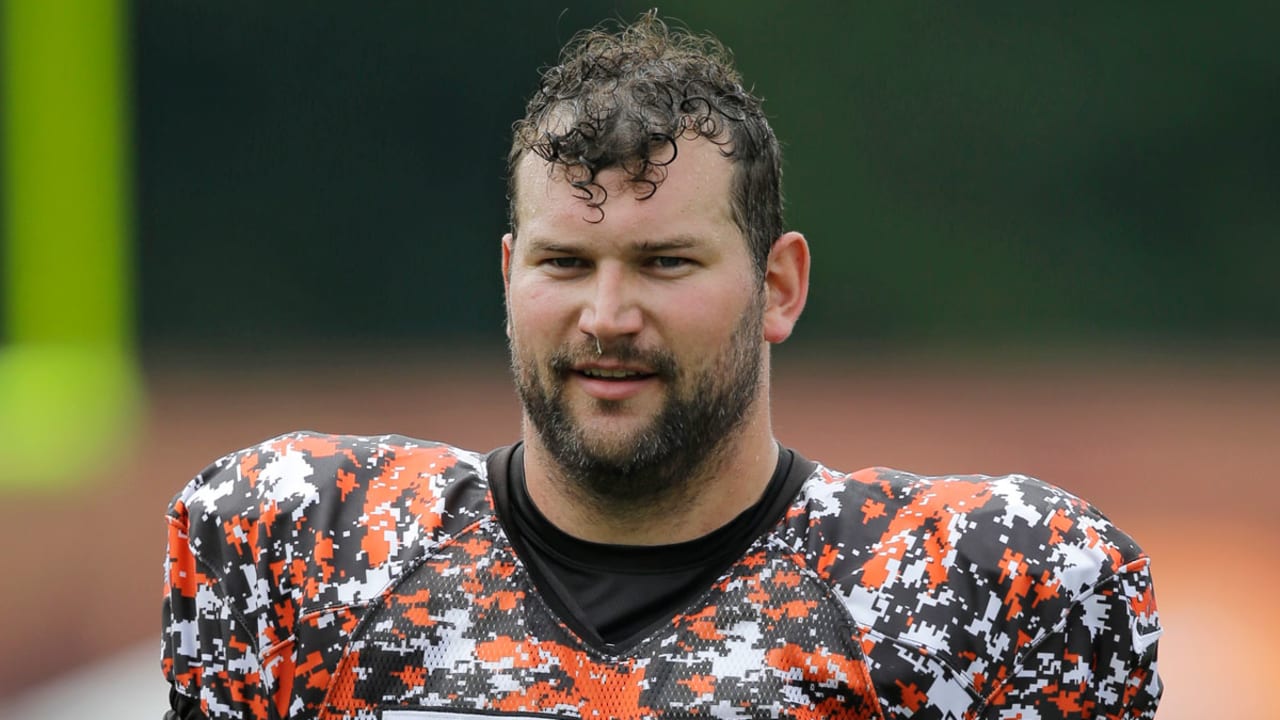 joe-thomas-spot_150812.jpg