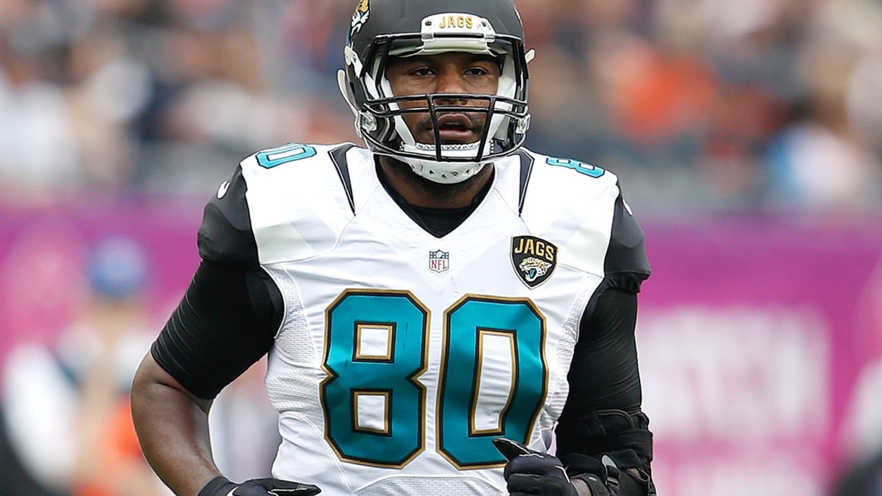 Julius Thomas joins Dolphins as 'much better person'