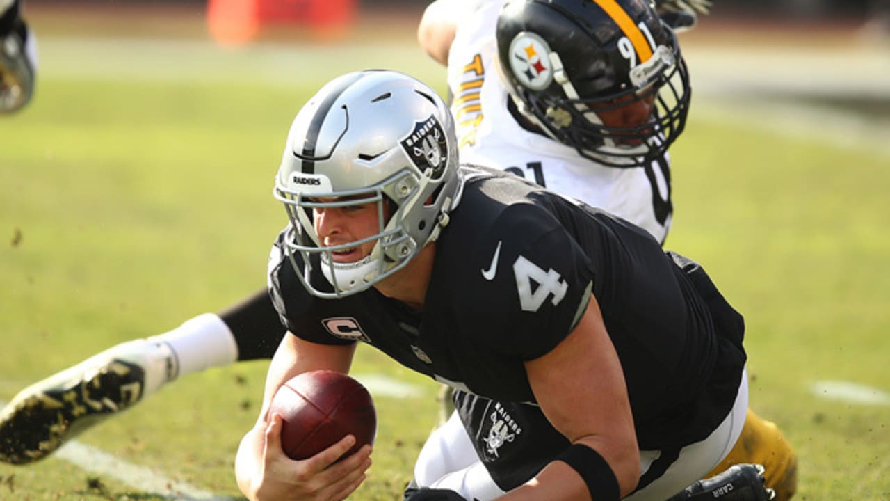 Stephon Tuitt tracks down Carr for a 10-yard loss