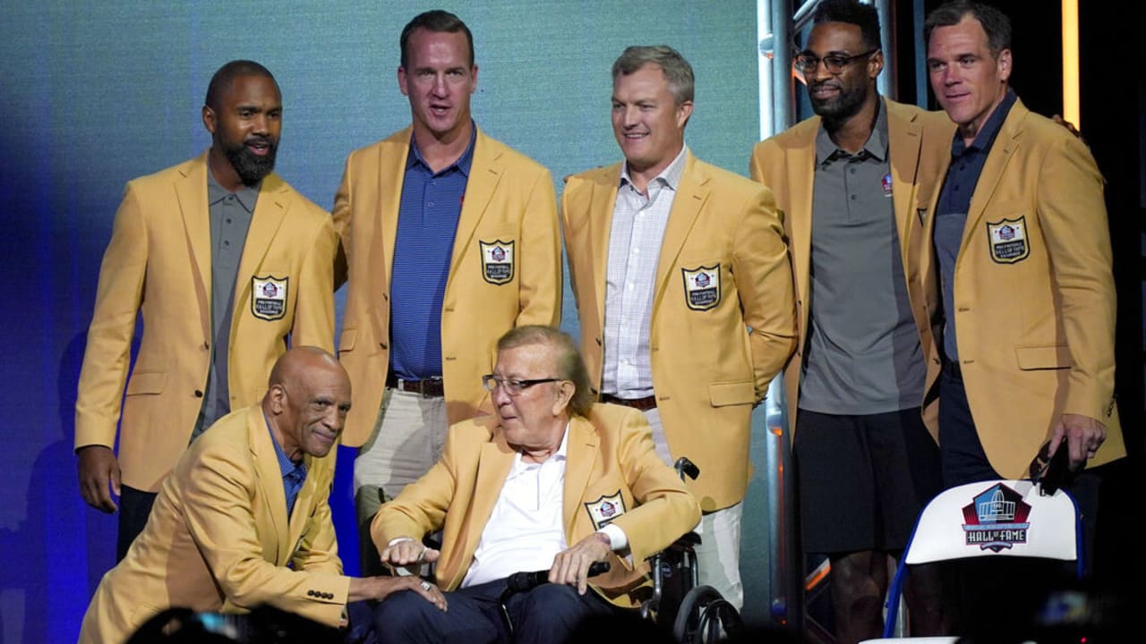 Photos: Best of Pro Football Hall of Fame Enshrinement Ceremony