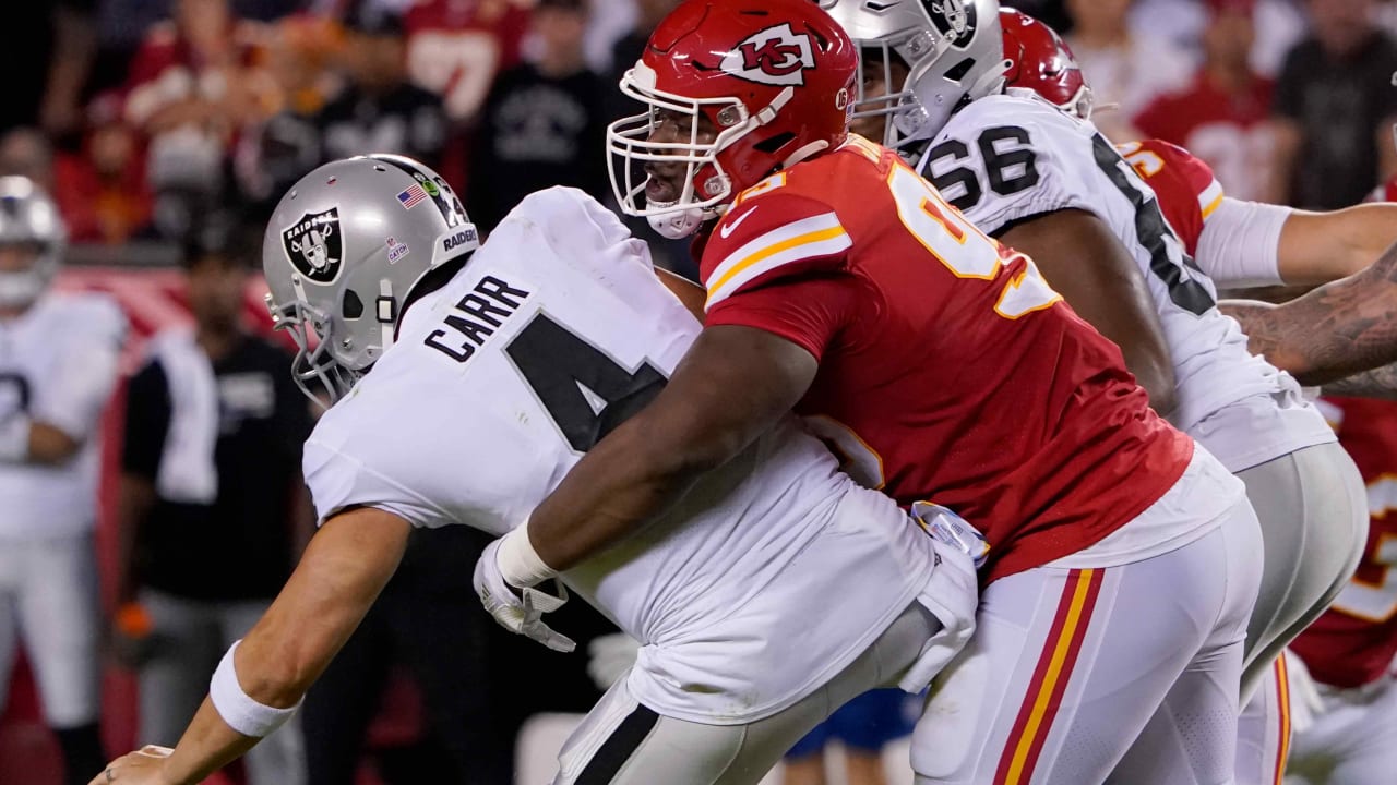 Referee defends roughing the passer flag on Chiefs DL Chris Jones