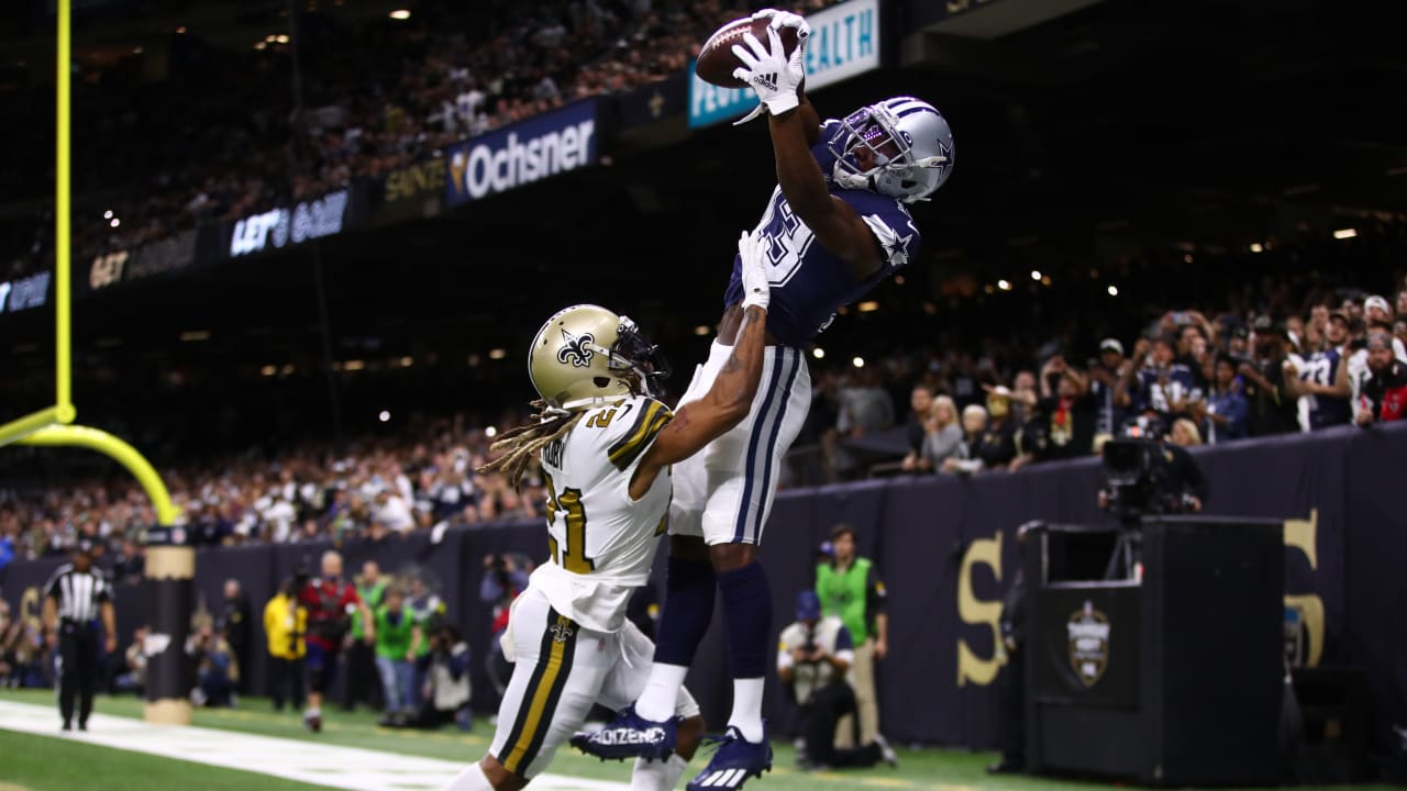 November 22, 2018:.Dallas Cowboys wide receiver Michael Gallup (13) catches  a pass as he gets a first down during an NFL football game between the  Washington Redskins and Dallas Cowboys at AT&T