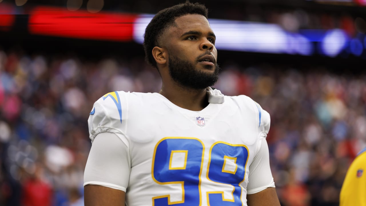 NFL on X: With the #28 overall pick in the 2019 @NFLDraft, the @Chargers  select DT Jerry Tillery! #NFLDraft (by @Bose)  / X