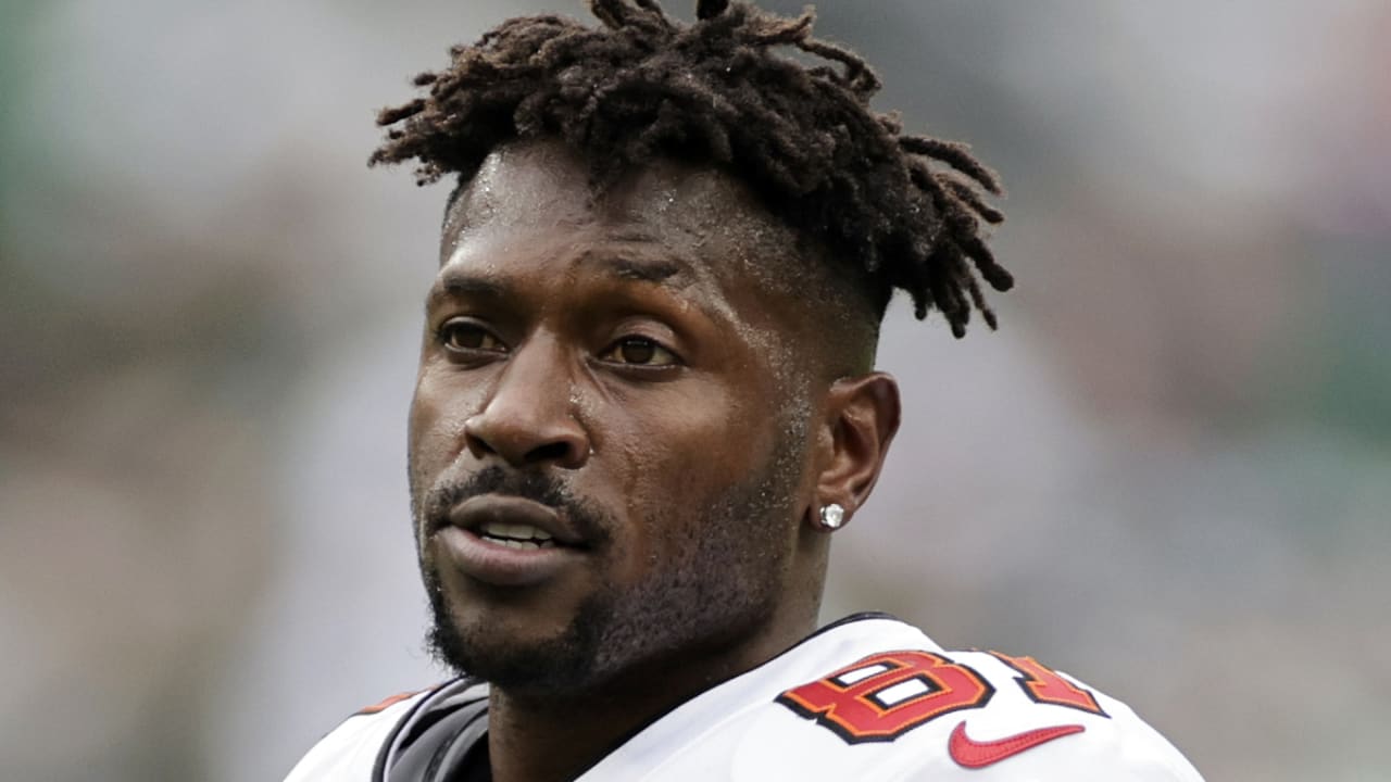 Former Steelers WR Antonio Brown rejoins Buccaneers on 1-year contract