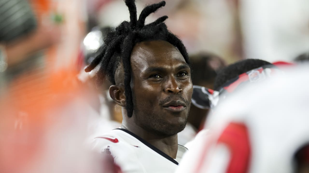 Julio Jones: What jersey number is he wearing for the Bucs?