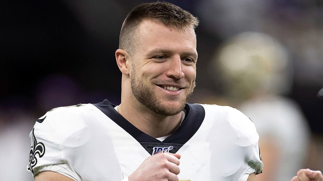 Taysom Hill of New Orleans Saints: A Quiet Gesture that Speaks Volumes – Why His Act of Kindness on a Flight is Shaping His Legacy