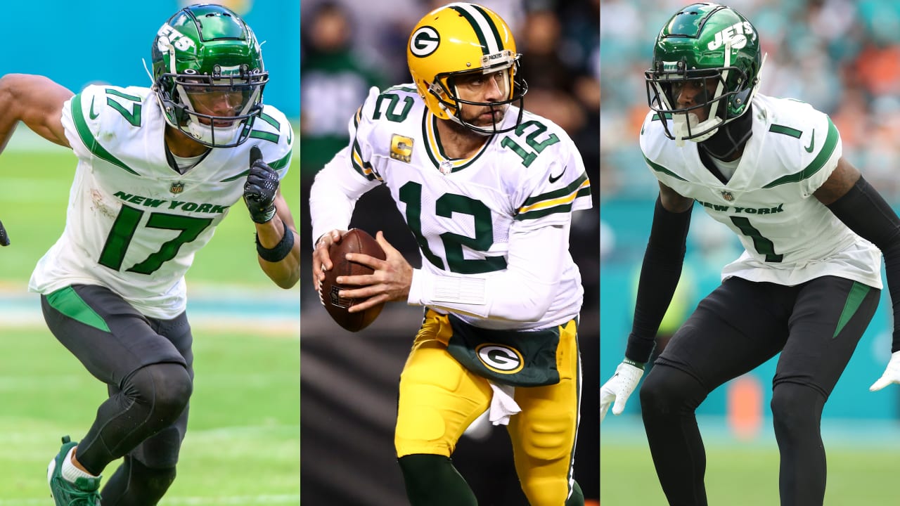 Playing with Aaron Rodgers still 'hasn't sunk in' for Jets teammates:  'That's a legend right there'