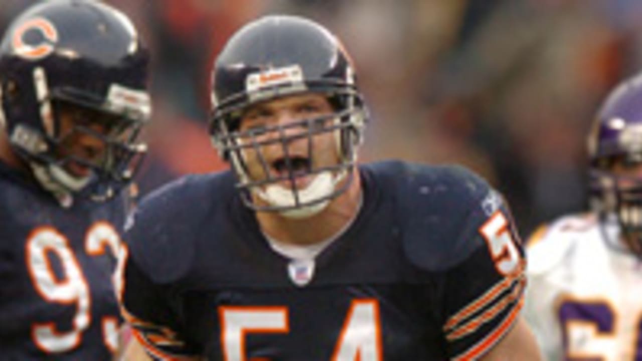 Chicago Bears linebacker Brian Urlacher (54) and quarterback Jay