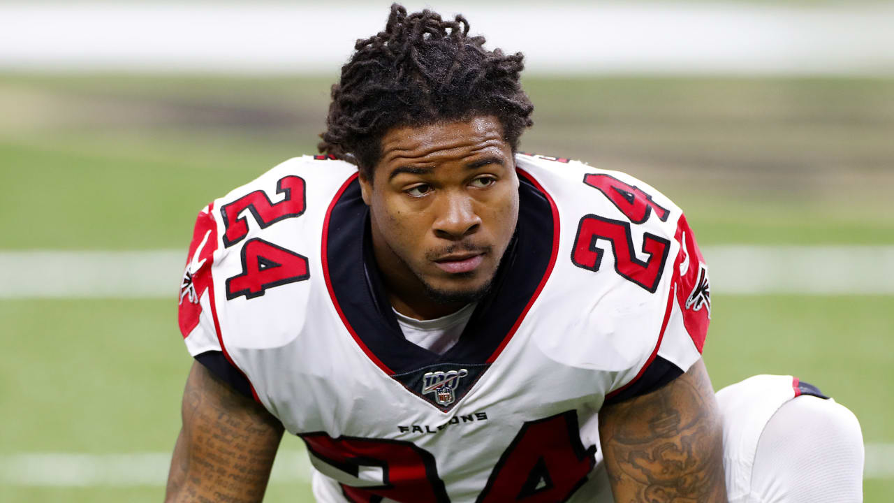 Nfl Running Back Devonta Freeman Parts Ways With Agent, Remains Unsigned