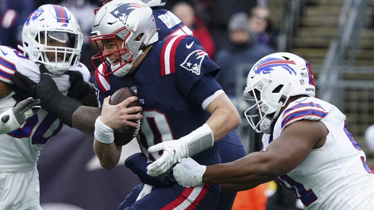 Buffalo Bills defensive tackle Ed Oliver agrees to 4-year contract  extension, AP sources say