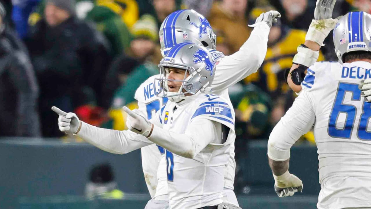 About Last Game: Lions Drop Bombs On Green Bay Packers - Detroit