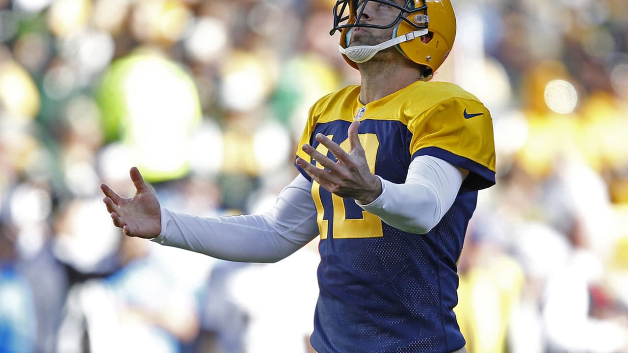 Aaron Rodgers-151022-Spot.jpg