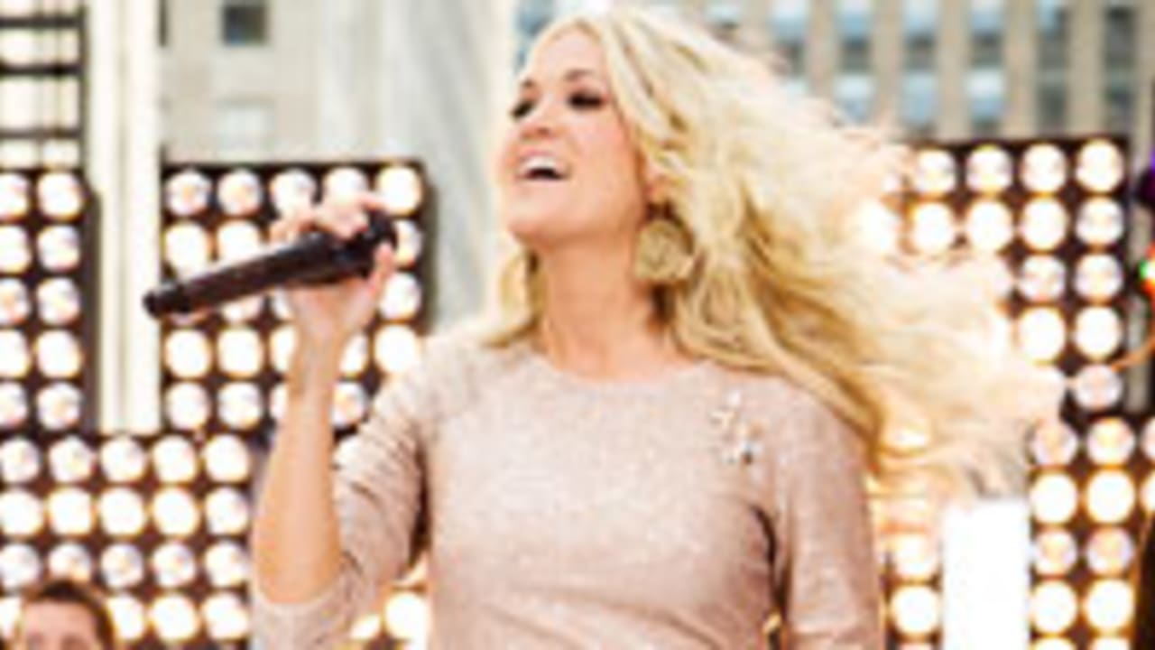 NEW BLONDE FOR SNF INTRO: Carrie Underwood will replace Faith Hill on 'Sunday  Night Football'