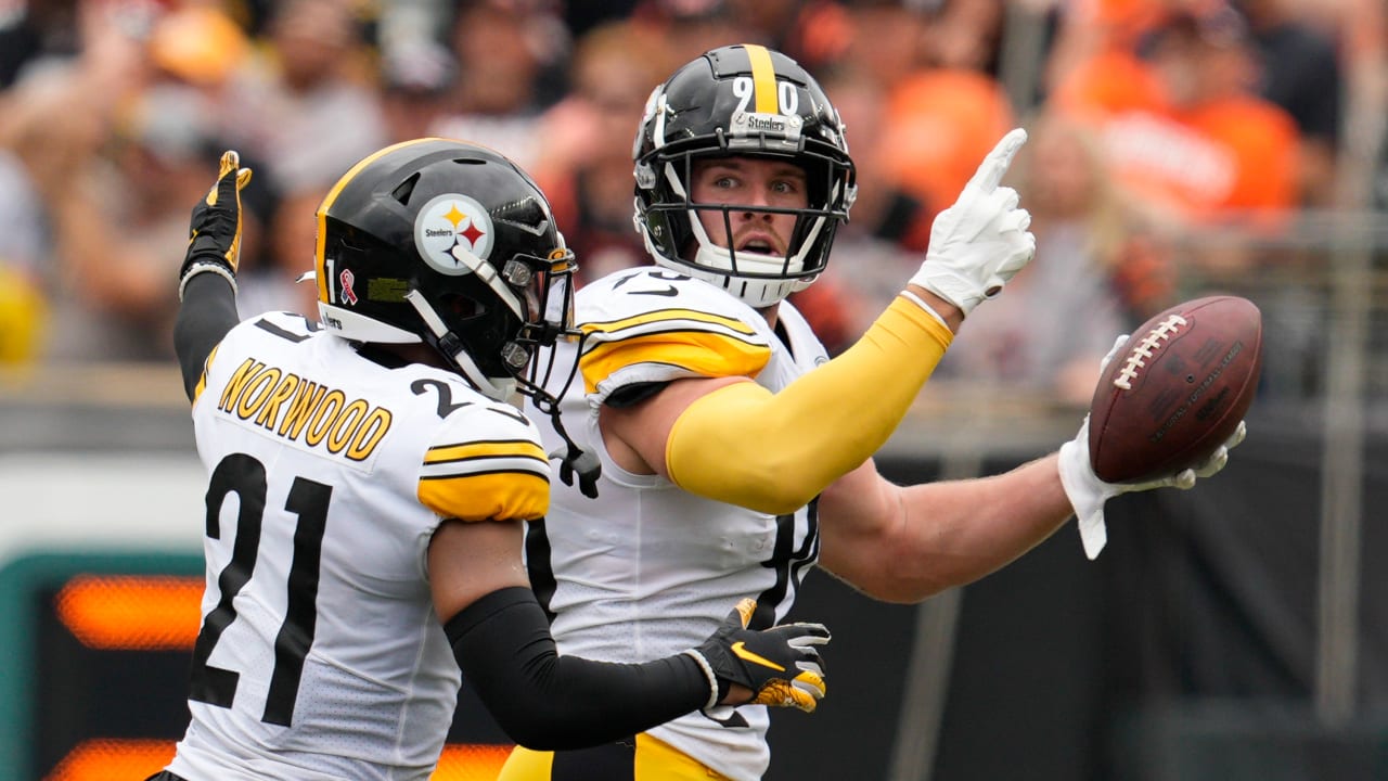 Can't Miss-Play: Pittsburgh Steelers linebacker T.J. Watt reads