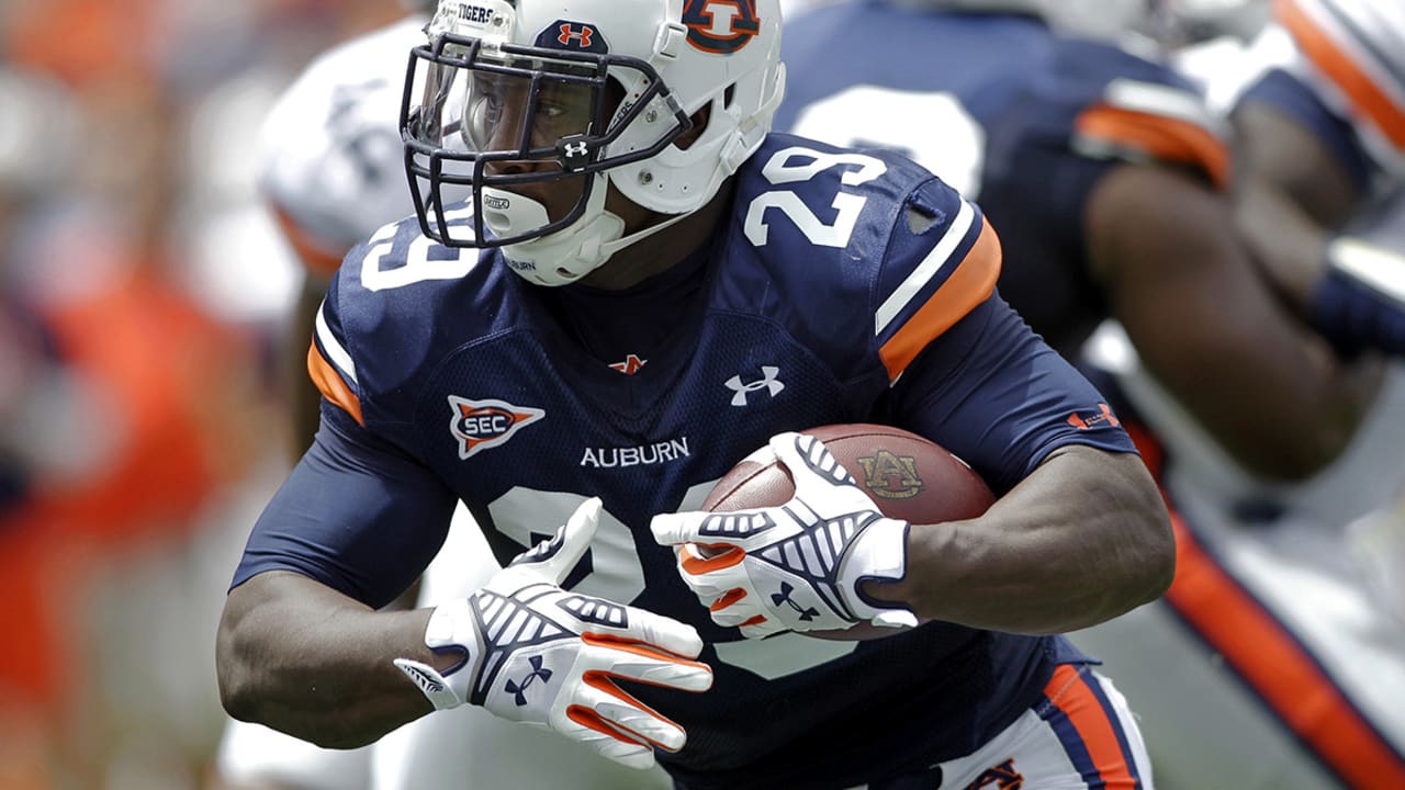 jovon-robinson-160804-spot.jpg