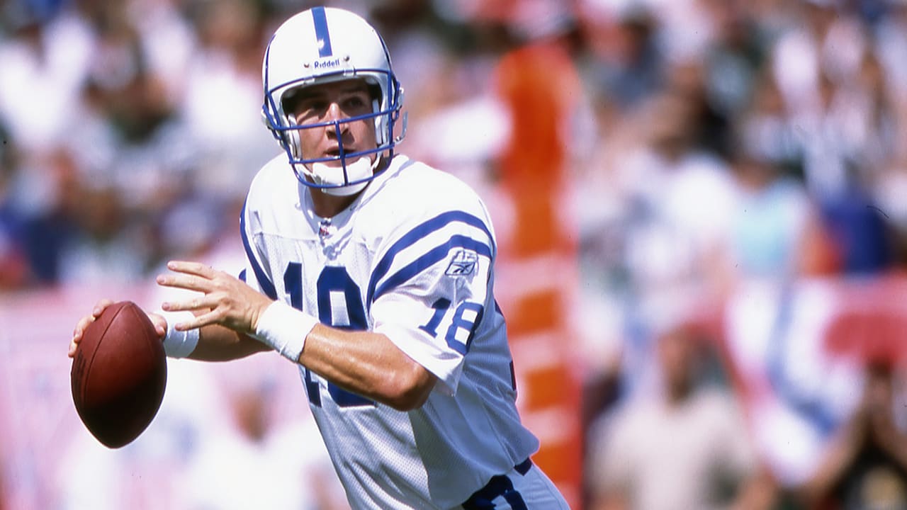 Colts to unveil Peyton Manning statue, retire jersey, induct him in Ring of  Honor this year