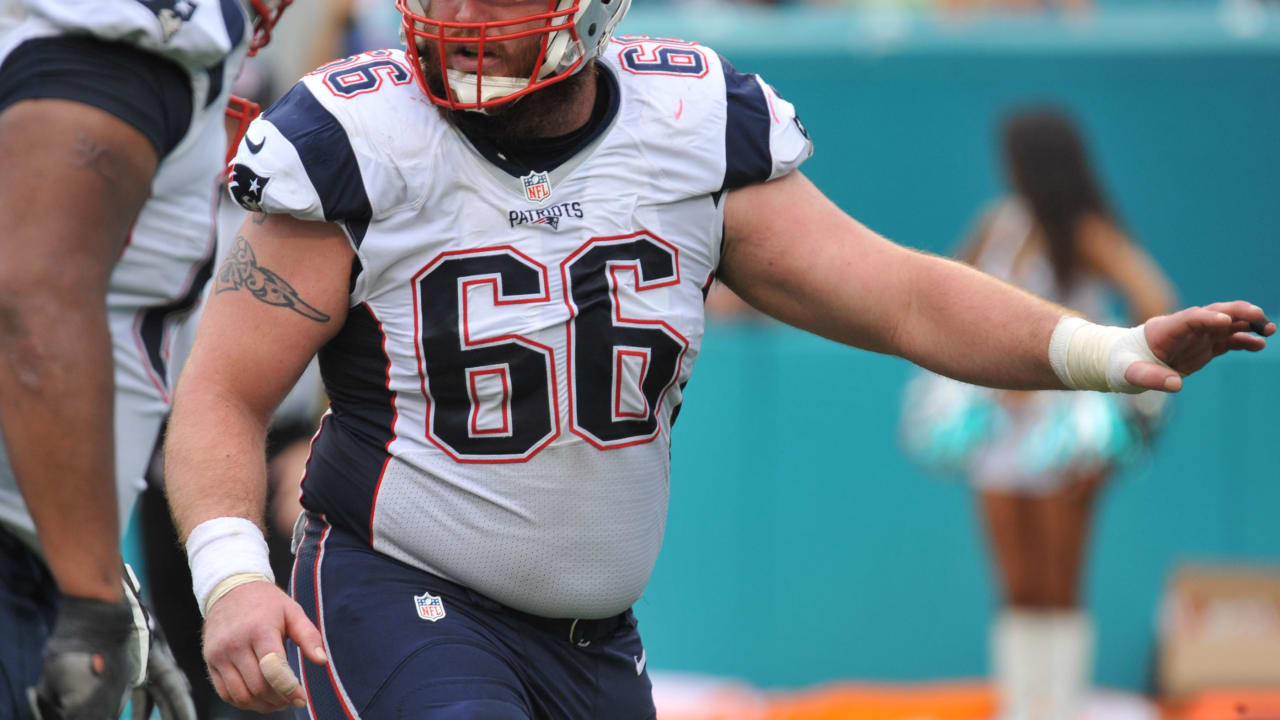 Patriots trade center Bryan Stork to 