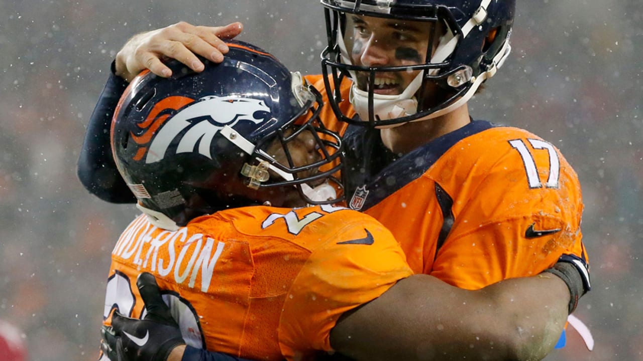 broncos-celebrate-112915-spot.jpg