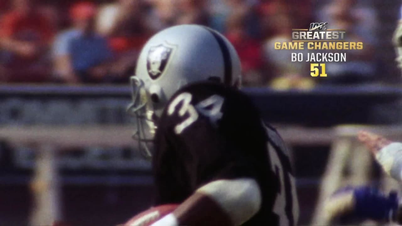 Oakland Raiders running back Bo Jackson running toward the endzone in