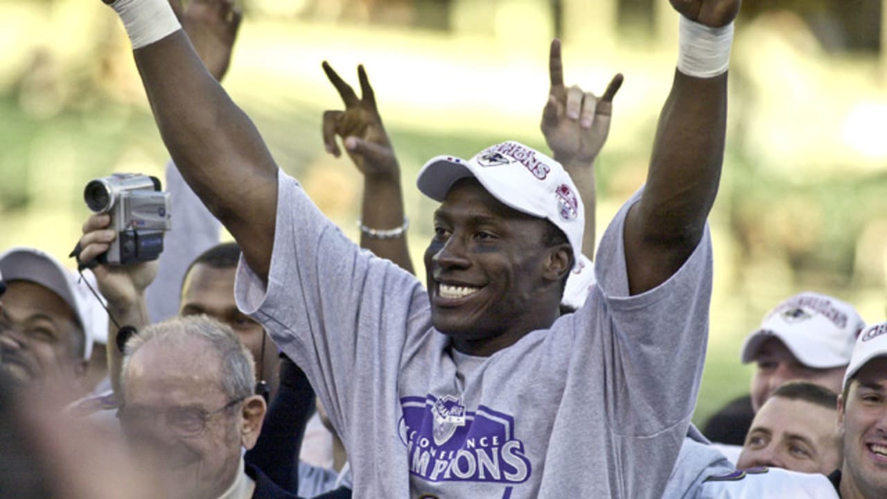 Best of Shannon Sharpe during 2001 Baltimore Ravens 'Hard Knocks