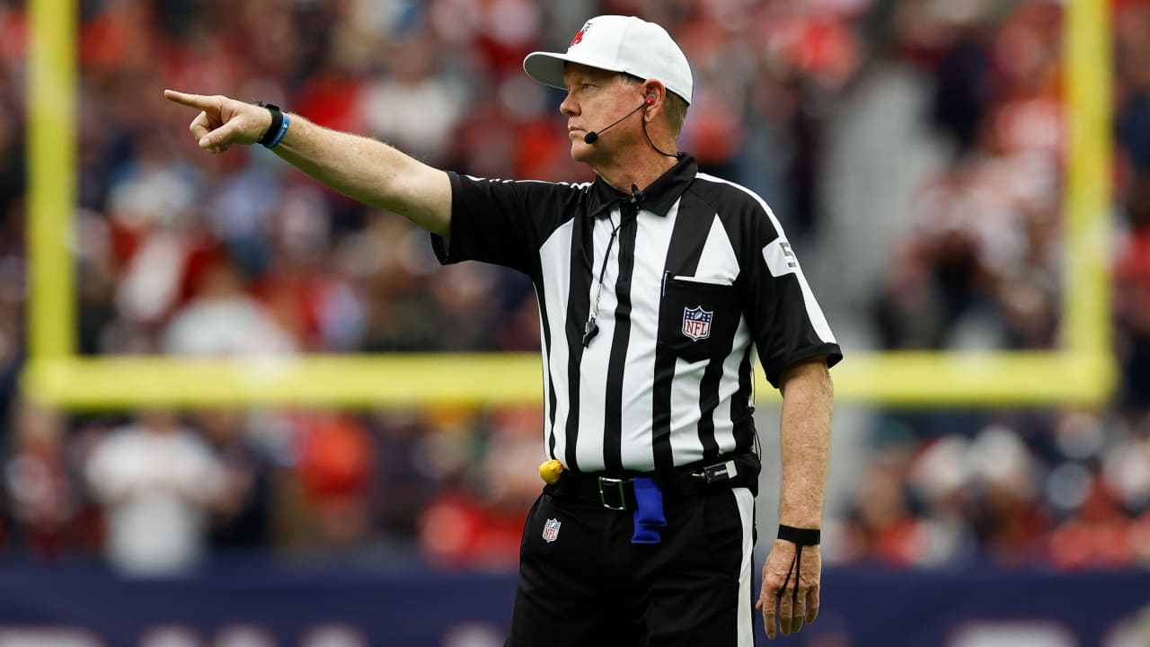 NFL Network insider Tom Pelissero: Carl Cheffers to lead NFL officiating  crew for Super Bowl LVII in Arizona