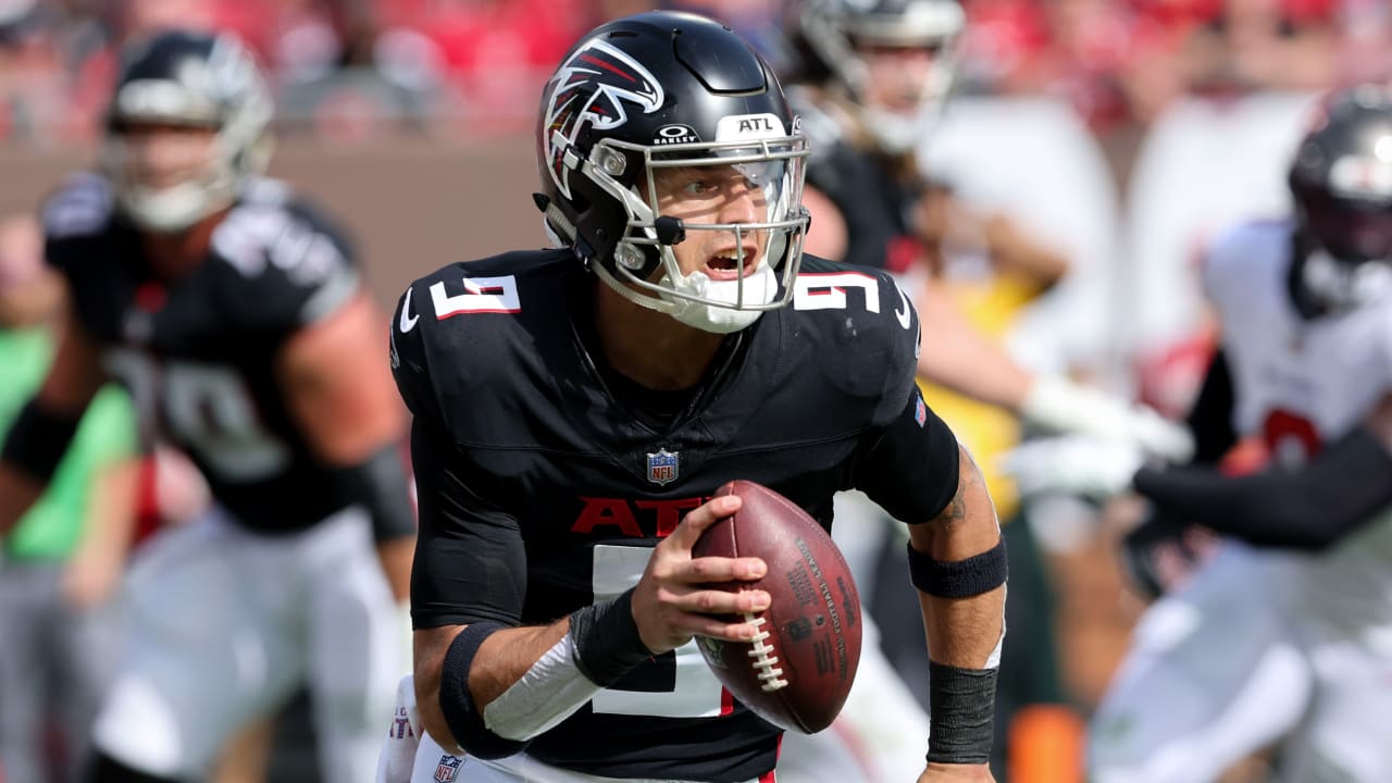 Buccaneers in red, Falcons in white for Color Rush - Bucs Nation