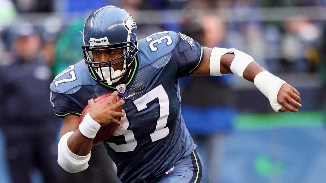 Shaun Alexander to be inducted in Seahawks Ring of Honor