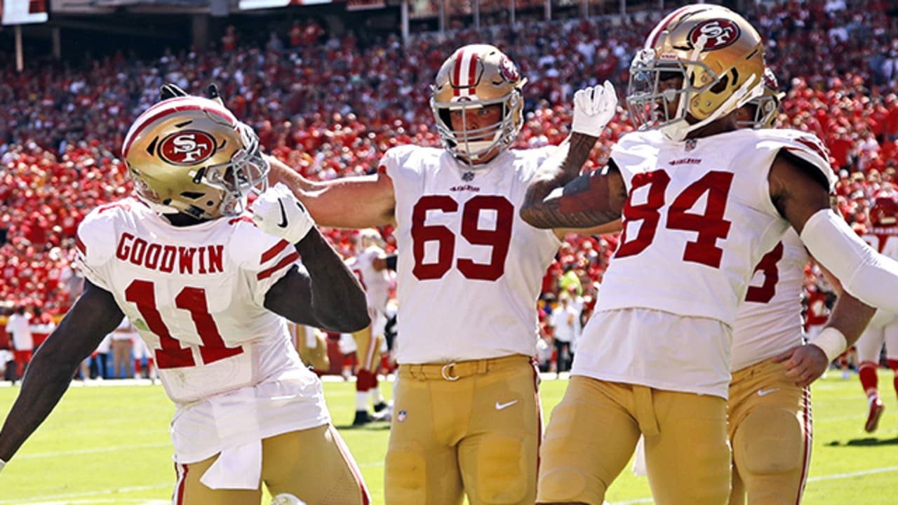 Goodwin, Bourne celebrate with handshake after TD catch