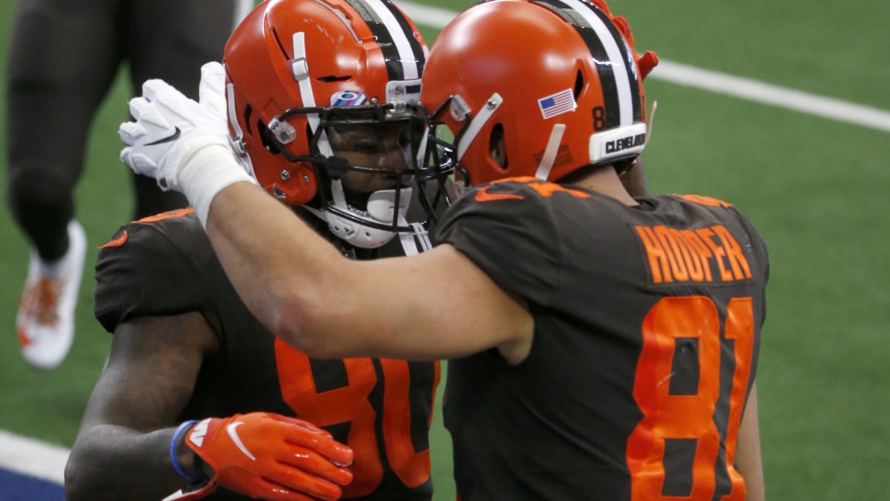 Cleveland Browns tight end Austin Hooper brings in easy touchdown catch