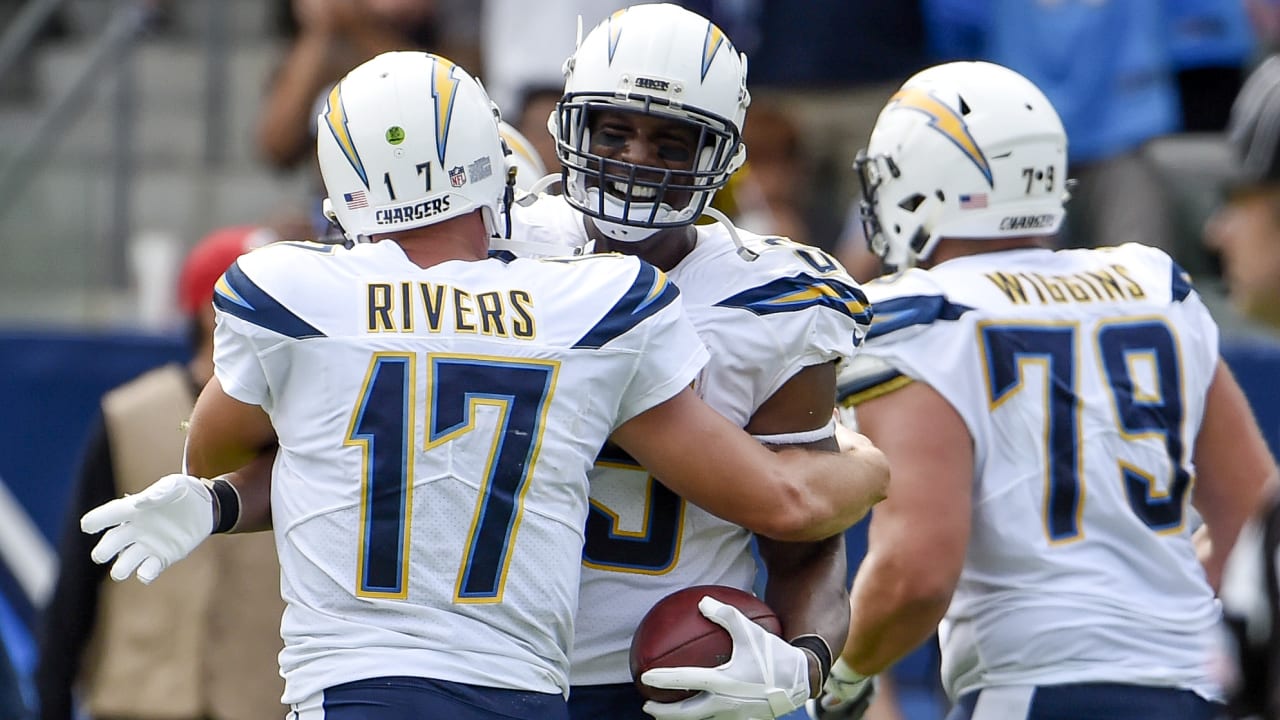 Raiders pick Rivers 3 times in narrow victory over Chargers on TNF