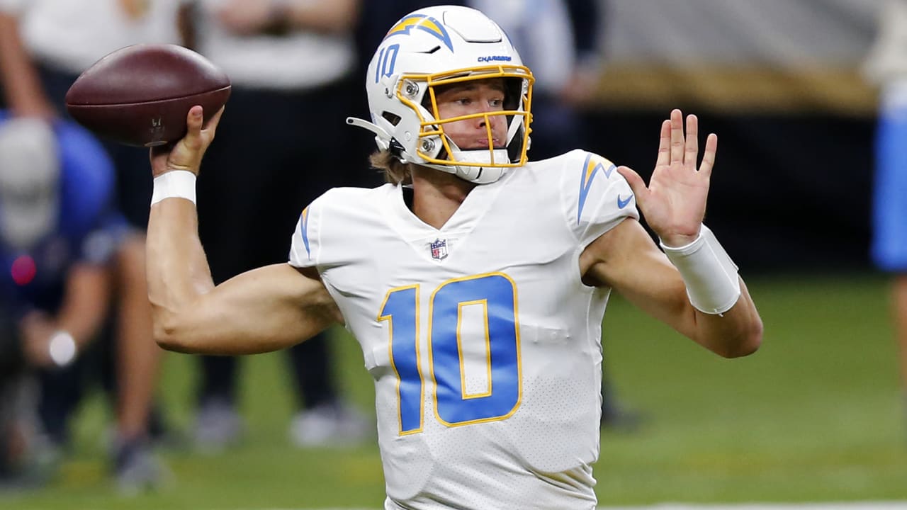 Justin Herbert thriving as rookie QB for Chargers, Raiders News