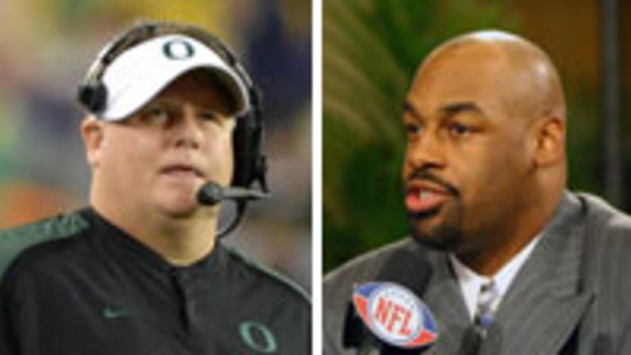 scott-pioli-donovan-mcnabb-130104-spot.jpg