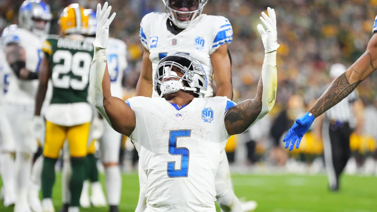 Detroit Lions running back David Montgomery's second touchdown of first  half boosts Lions' lead to 23-3 over Green Bay Packers