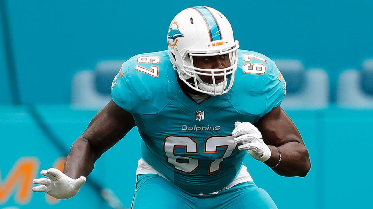 AFC East rookie grades: Fins' Laremy Tunsil, Kenyan Drake excel