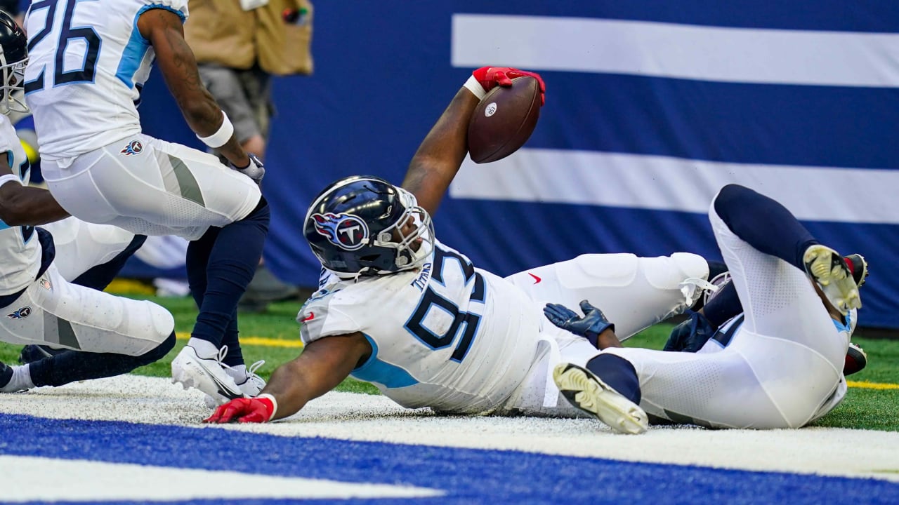 Titans DL Teair Tart's gets his 1st Career INT in the WIN vs Colts 