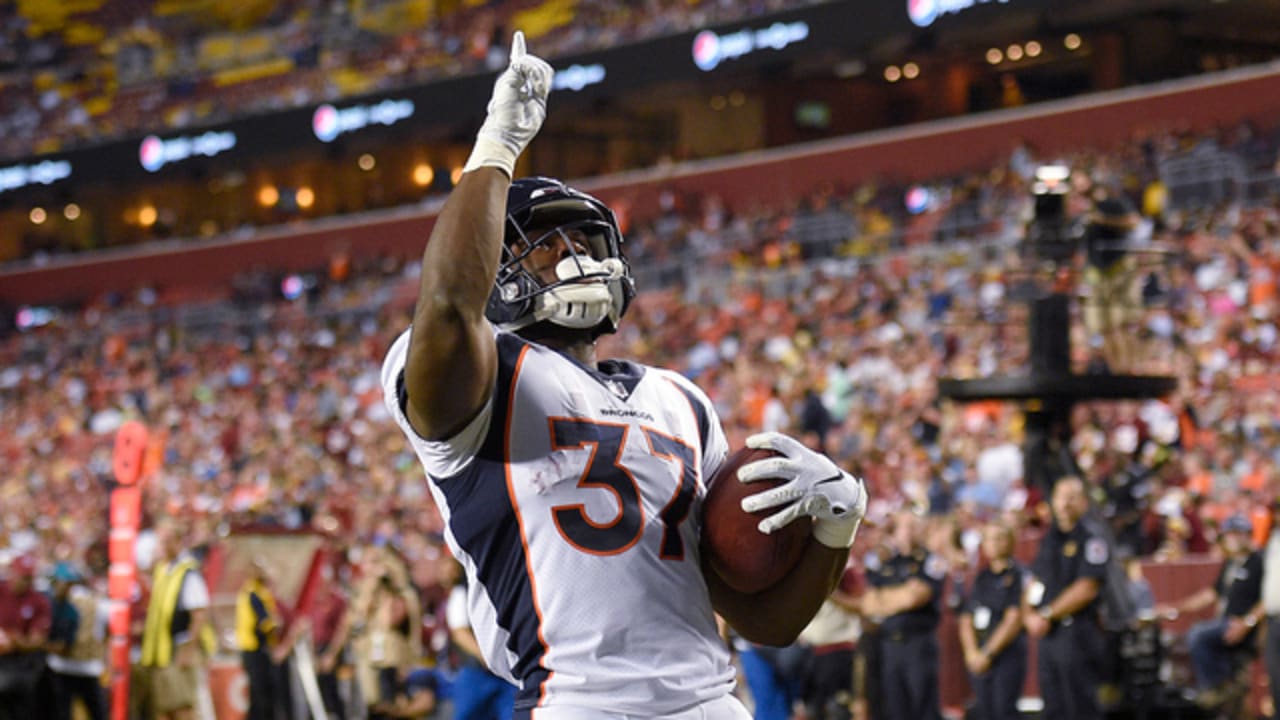 Royce Freeman shakes off multiple tackles for 24-yard TD