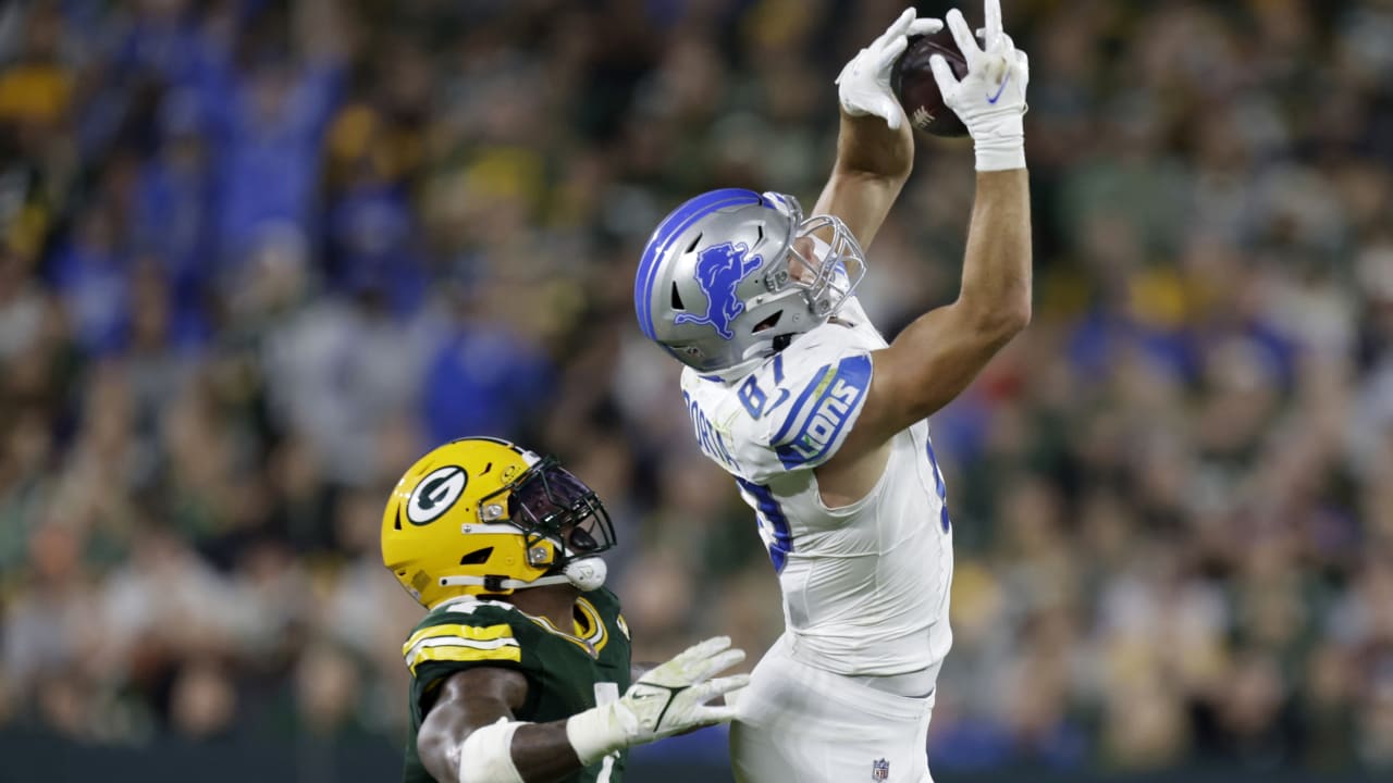 Sam LaPorta watches and reacts to his first NFL touchdown - Pride Of Detroit